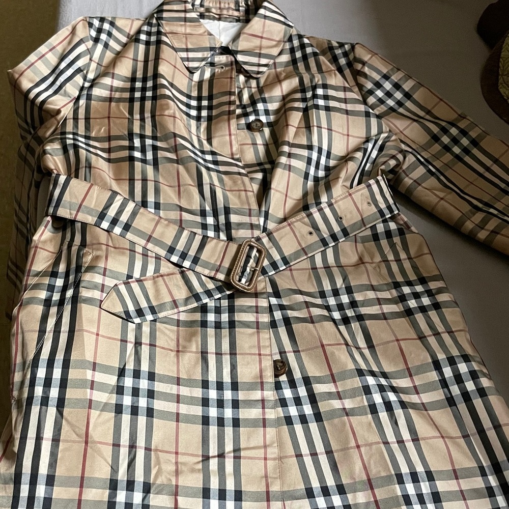 Barely worn Burberry jacket